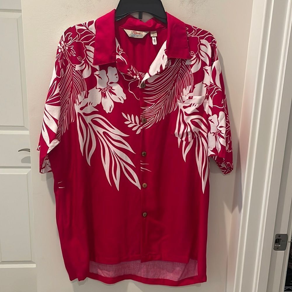 Hawaii Hangover short sleeve button down shirt size large